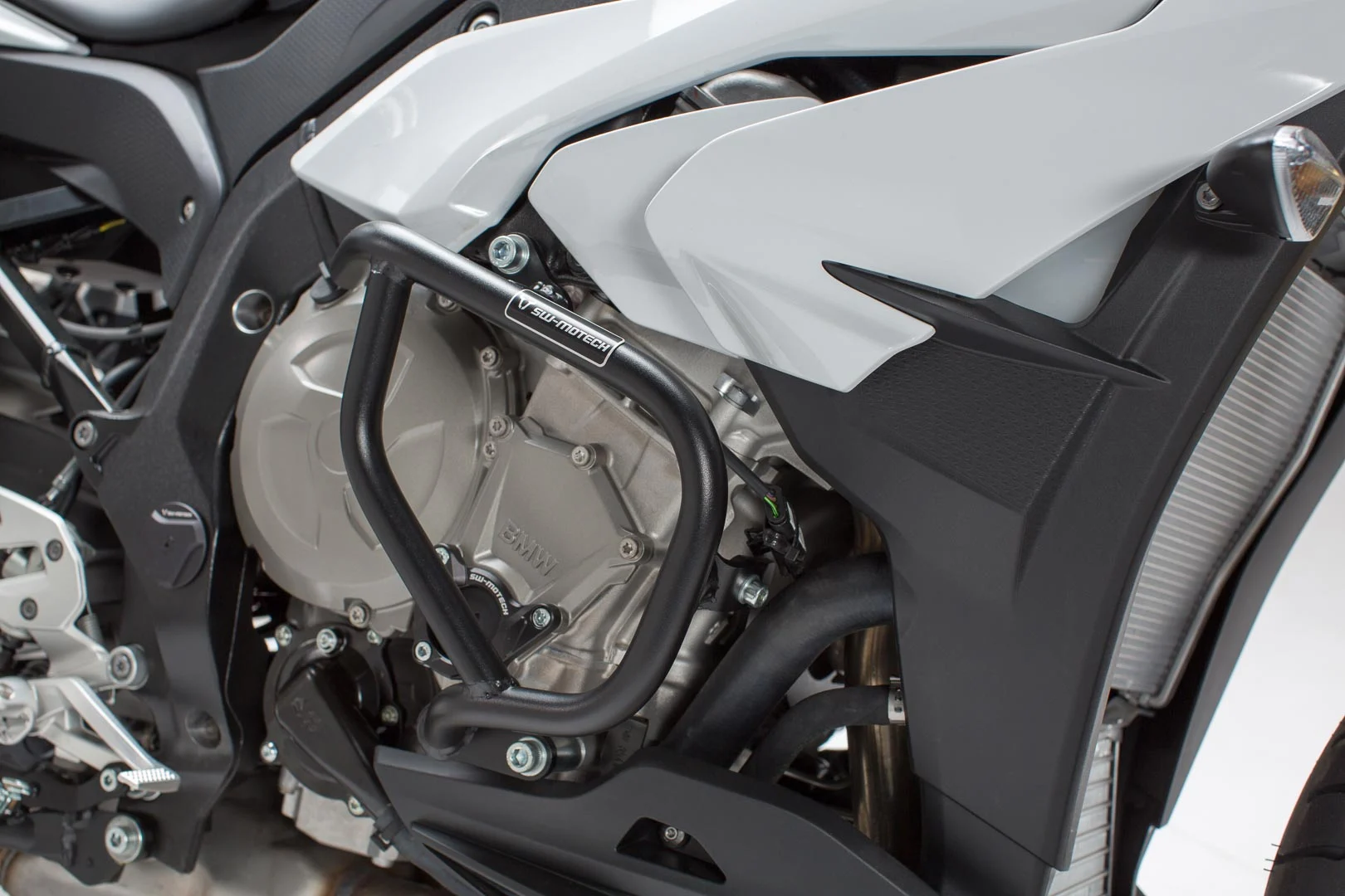 SW-Motech Crash bar - Black. BMW S 1000 XR (15-19).