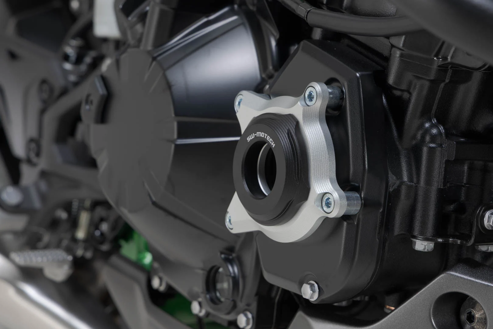 SW-Motech Engine case protector - Black/Silver. Kawasaki Z900 models (16-).